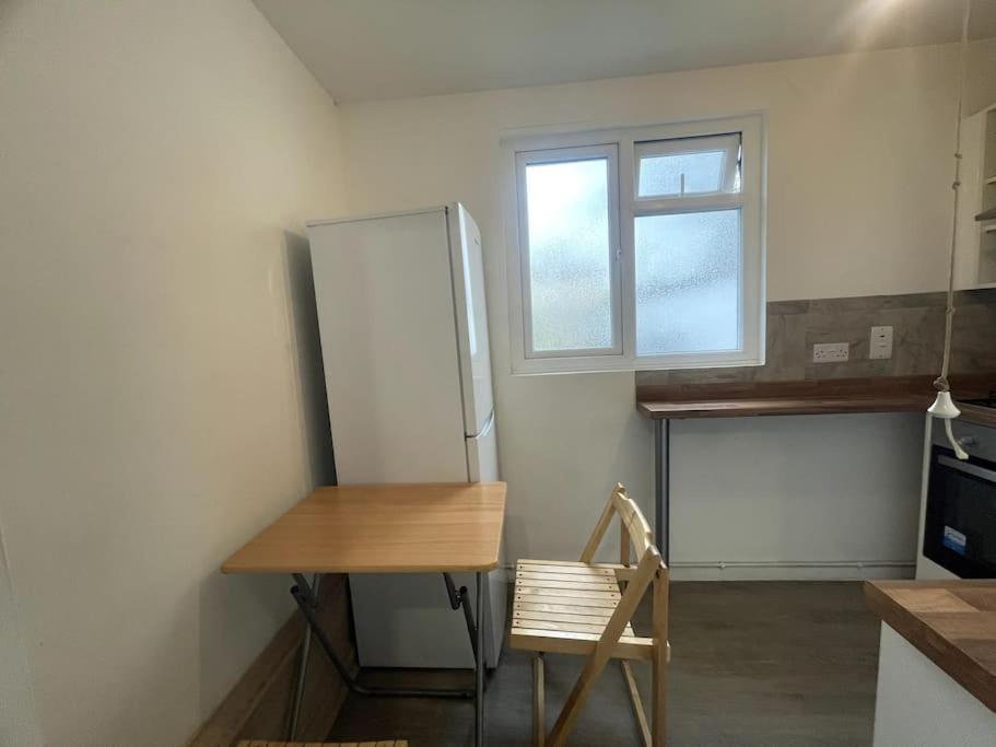 Adorable 1-Bedroom Entire Place With Free Parking Cambridge Exterior foto